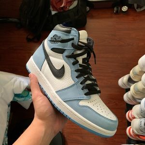 Jordan 1 University Blue UA